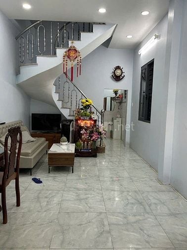 Bán nhà đường Nguyễn Du, P.7, Gò Vấp, gần Vin com, 2 lầu, 3PN, 3WC