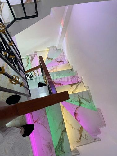 Nhà mới chính chủ 166/22A/6B Hồ Bá Kiện, phường 15, quận 10