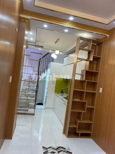 Nhà mới chính chủ 166/22A/6B Hồ Bá Kiện, phường 15, quận 10
