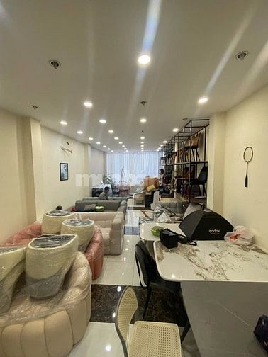 Cho thuê nguyên căn MT Ngô Gia Tự Quận 10
