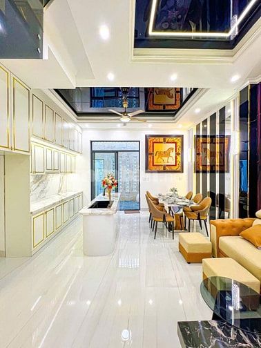 MẶT TIỀN NGUYỄN TRÃI - QUẬN 1 CẦN BÁN GẤP CHỈ 21 TỶ 500 CÓ SẴN HD THUÊ