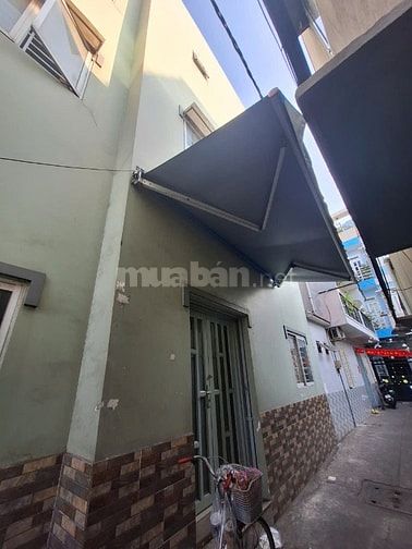 Nhà mặt tiền đường Đoàn Văn Bơ giá siêu tốt 