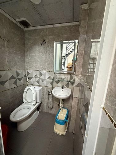 BÁN NHÀ 36 MÉT VUÔNG GIÁ 2 TỶ 400 ĐƯỜNG LÊ VĂN DUYỆT QUẬN BÌNH THẠNH 