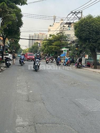 NHÀ - 1082M - MẶT TIỀN - LÊ VĂN THỊNH  - 75 TỶ