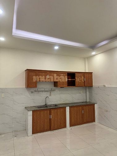 Bán nhà mặt tiền đường số 2, phường 4 quận 4 