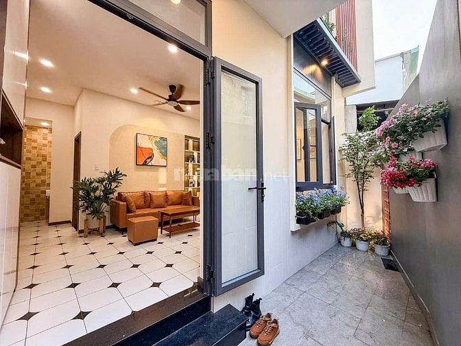 Siêu Phẩm Hiếm 52m2, ngang 6,4m x 8m nở hậu 7m, Bùi Đình Tuý BT