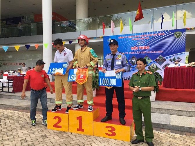 Nhân viên Bảo vệ làm việc tại Chung cư Sun Avenue- Quận 2