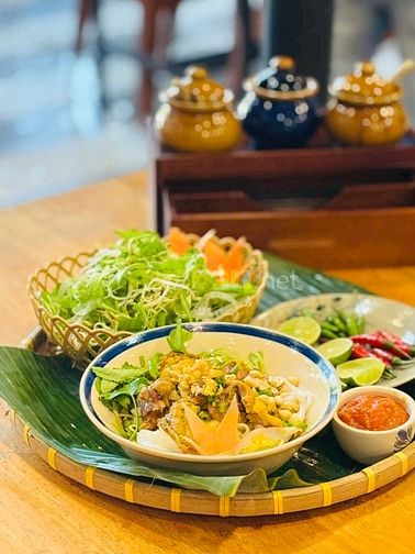 Tuyển gấp nhân viên phụ bếp, phục vụ quán ăn Mỳ Quảng Đà Nẵng 43