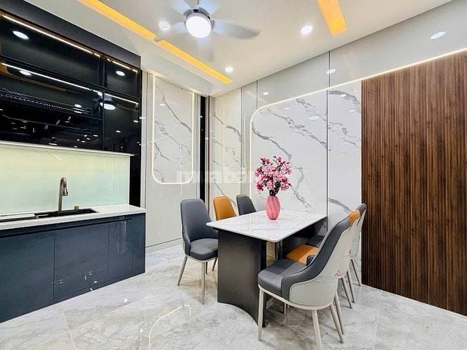 Duy nhất căn nhà 48m2 Đ.Nguyễn Văn Lượng Gò Vấp giá 3,550 tỷ gần LOTTE