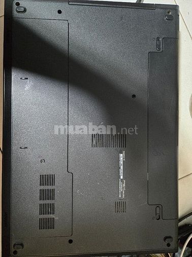 Dell Inspiron 15 3542 I3-4005U/Geforce 820M/Ram 4gb/SSD 128gb