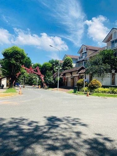 Siêu ngon! Ban lô biệt thự Nam Long Trần Trọng Cung 10 x 22m, Giá 30.5