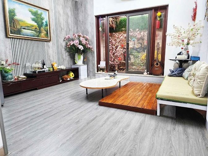 Cho thuê nhà mặt phố Nguyễn Văn Lộc, Mỗ Lao, 90m2 x 4T, đẹp nhất phố