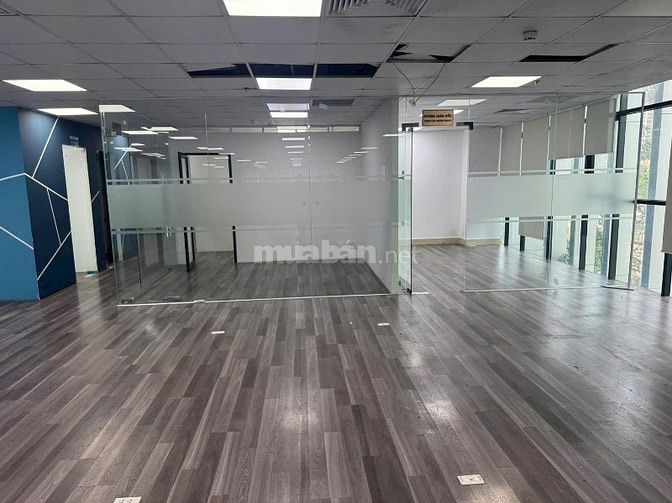 Cho thuê nhà mặt phố khu Linh Đàm, 620m2, rộng 30m, đẹp nhất Hoàng mai