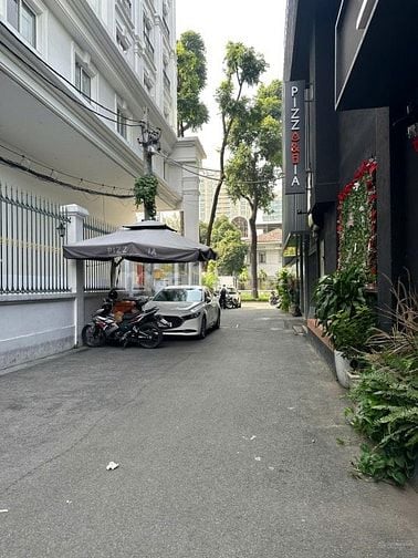 NHÀ 84M - NGAY PHẠM NGỌC THẠCH RẼ VÀO - BÁN 23 TỶ
