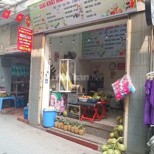 Kính mời quý khách đến cửa hàng giải khát ngõ 79 Cầu Giấy Hà Nội 