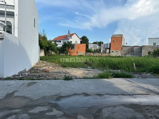 Bán lô đất sổ riêng 283m,nở hậuu hình L,Tân Hiệp 4, sát TT.Hóc Môn