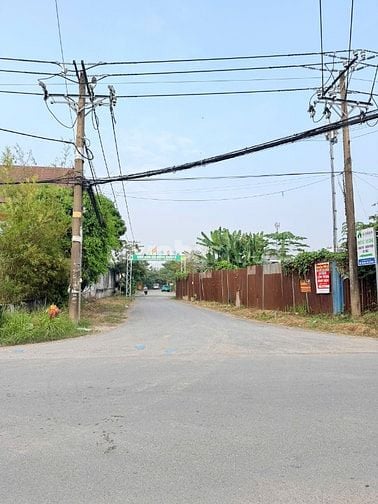 Lô đất nhà phố KDC Đông dương, đường Bưng Ông Thoàn, Phú Hữu giá tốt