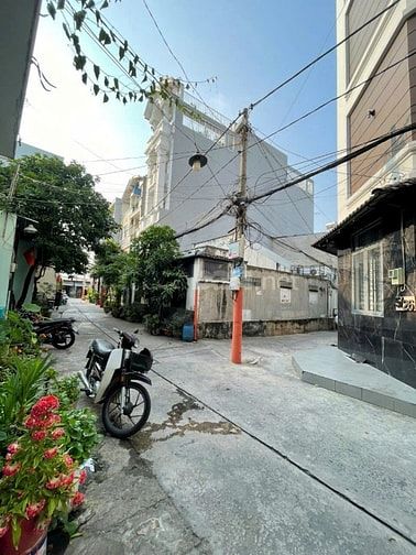 Nhà mới XD, đầy đủ nội thất - HXH đường LK 8-9, P. BHH A.