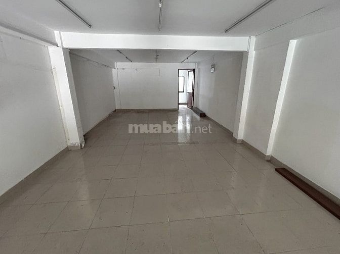176 KDV 4 tầng 340m2 sàn ngay vòng xoay tiện oto đi lại giá chỉ 18tr