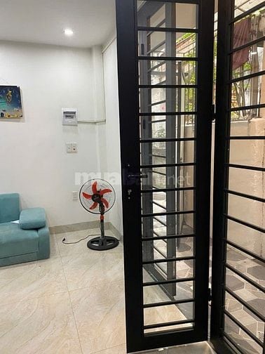 Bán nhà 3 tầng có sổ đỏ chính chủ đường Lạch Tray - HP