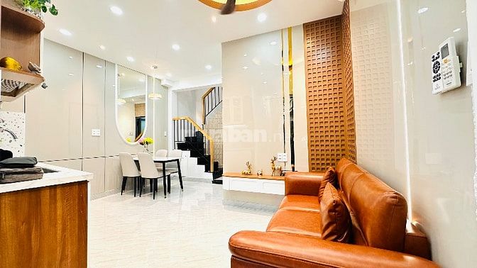 Siêu Hiếm 3 tầng Kế CV Phú Nhuận, 32m2, nở hậu tài lộc, 3PN Full NT 