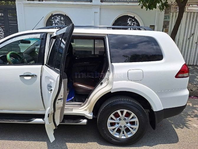MITSUBISHI PAJERO SPORT 2.5 MT MÁY DẦU 2016