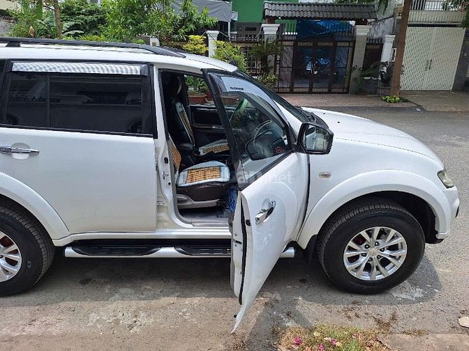 MITSUBISHI PAJERO SPORT 2.5 MT MÁY DẦU 2016
