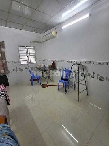 Bán nhà  Huỳnh Tấn Phát, Quận 7, 2 tầng, 2PN, sổ hồng riêng, giá 4.7