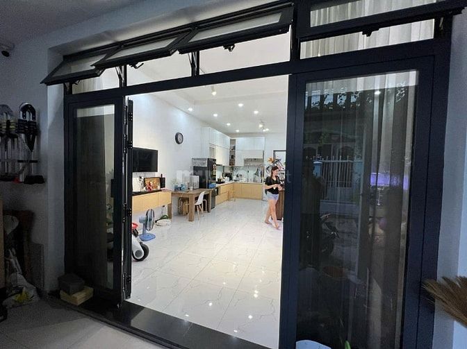 cần bán nhà đường ni sư huỳnh liên
