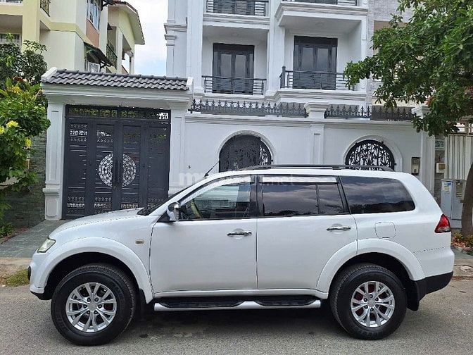 MITSUBISHI PAJERO SPORT 2.5 MT MÁY DẦU 2016