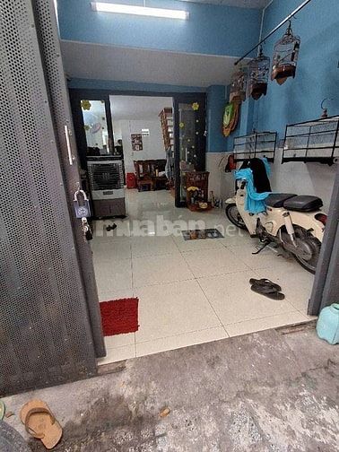 Bán nhà  Huỳnh Tấn Phát, Quận 7, 2 tầng, 2PN, sổ hồng riêng, giá 4.7