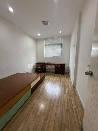 Chính chủ bán căn B1 - 25 - 15 chung cư City Gate, 2pn, 2wc giá 2,8 tỷ