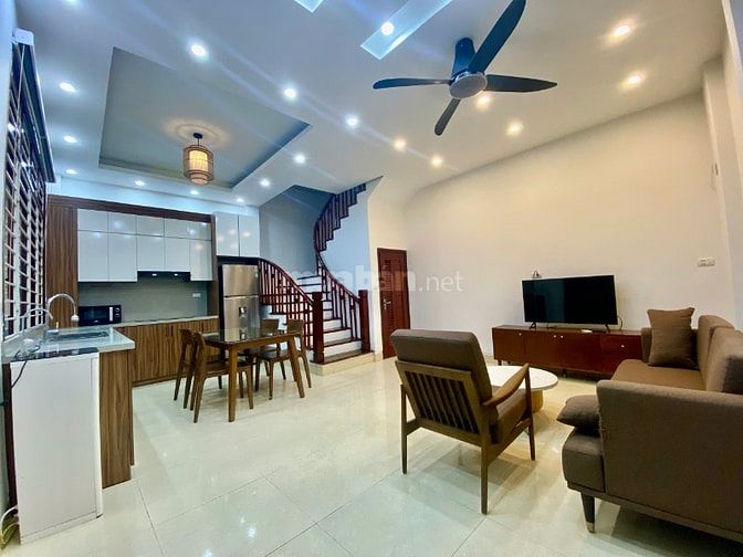 Nhà đẹp phố Bồ Đề gần cầu Chương Dương hơn 9 tỷ đủ nội thất 0968119926