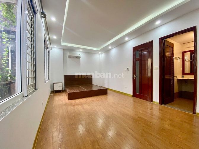 Nhà đẹp phố Bồ Đề gần cầu Chương Dương hơn 9 tỷ đủ nội thất 0968119926