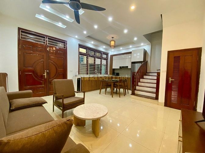 Nhà đẹp phố Bồ Đề gần cầu Chương Dương hơn 9 tỷ đủ nội thất 0968119926