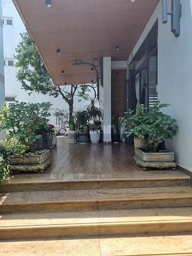 Cần tiền bán 2 căn biệt thự đơn lập Villa Park  Bưng Ông Thoàn q9