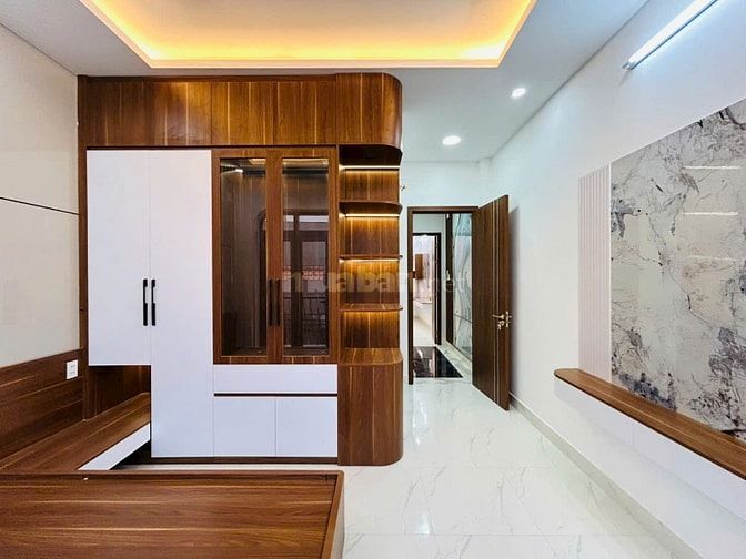 Nhà 1 Sẹc Đường Liên Khu 56 Gần chợ xây 3 Lầu 4x15m 