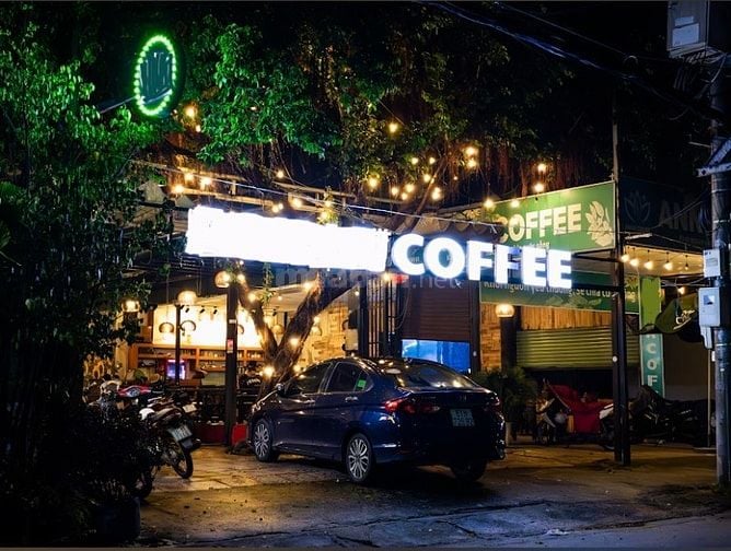Sang quán Cafe 12x25 căn góc Huỳnh Thị Hai-Quận 12,mặt bằng 24tr/tháng