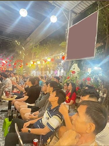 Sang quán Cafe 12x28 căn góc Nguyễn Văn Quá-Quận 12, lợi nhuận cao