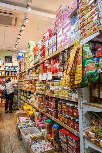SHOWROOM MÌNH Cần Tuyển Dụng Nhiều Vị Trí Tại [ Hóc Môn - Quận 12]