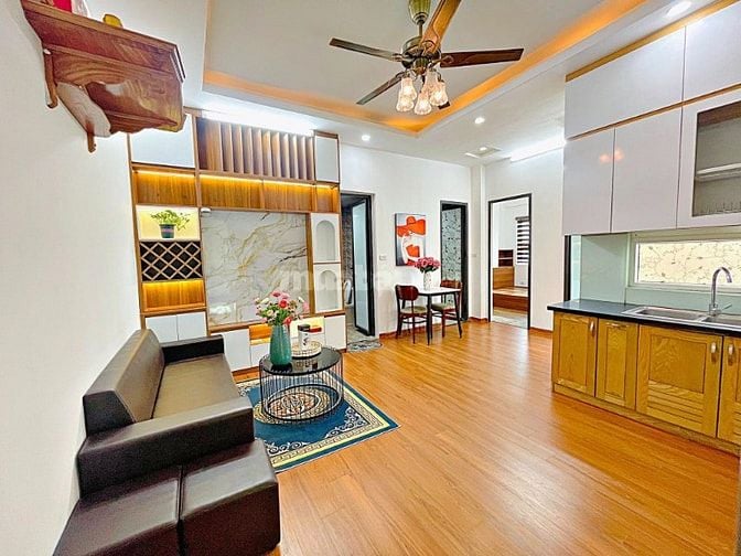Cho thuê căn hộ 2PN giá 11 triệu phố Trần Quý Kiên, Cầu Giấy