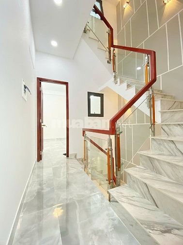 nhà mới xây hẻm nhựa 6m An Dương Vương sát VVK