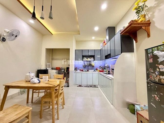 BÁN GẤP NHÀ HXH - 4,3M × 19M, LÊ QUANG ĐỊNH, P17, BT. GIÁ 8,8 TỶ
