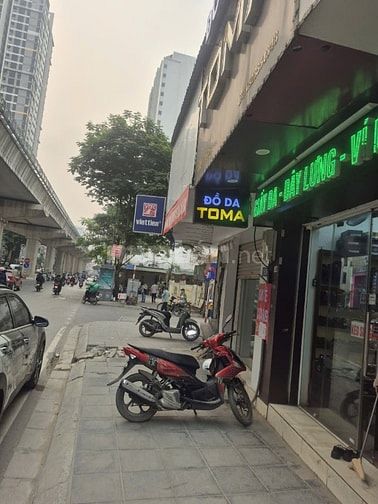 Cho thuê Cửa Hàng mặt Phố Cầu Giấy
