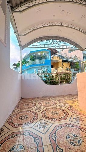 Nhà hẻm xe tải ADL 3,5 x 16 nở hậu đẹp SHR khu hiện hữu P3Q8
