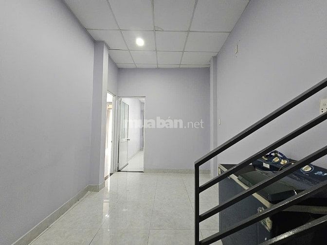 Nhà chiều ngang hơn 5m, 1trệt, 1lầu BTCT. Hẻm 326 Bùi MinhTrực, P6, Q8