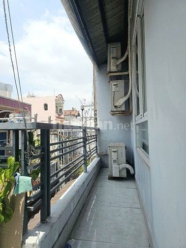 Nhà chiều ngang hơn 5m, 1trệt, 1lầu BTCT. Hẻm 326 Bùi MinhTrực, P6, Q8