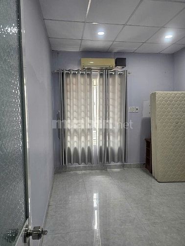 Nhà chiều ngang hơn 5m, 1trệt, 1lầu BTCT. Hẻm 326 Bùi MinhTrực, P6, Q8