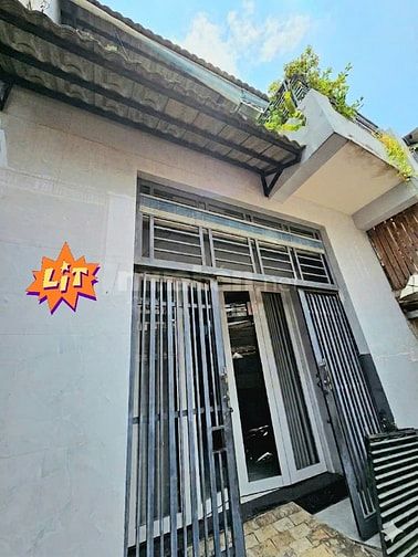 Nhà chiều ngang hơn 5m, 1trệt, 1lầu BTCT. Hẻm 326 Bùi MinhTrực, P6, Q8