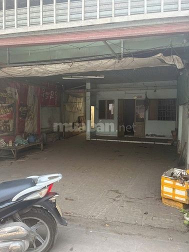 Cho thuê nhà nguyên căn 132m2 ( 6 x 22 ) , mặt bằng , kho xường 